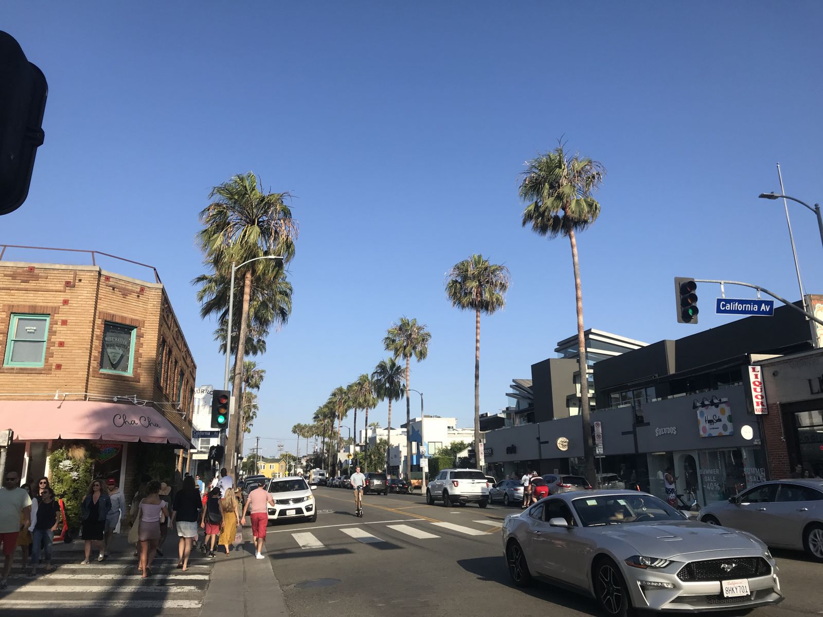 Abbot Kinney: 10 BEST Attractions