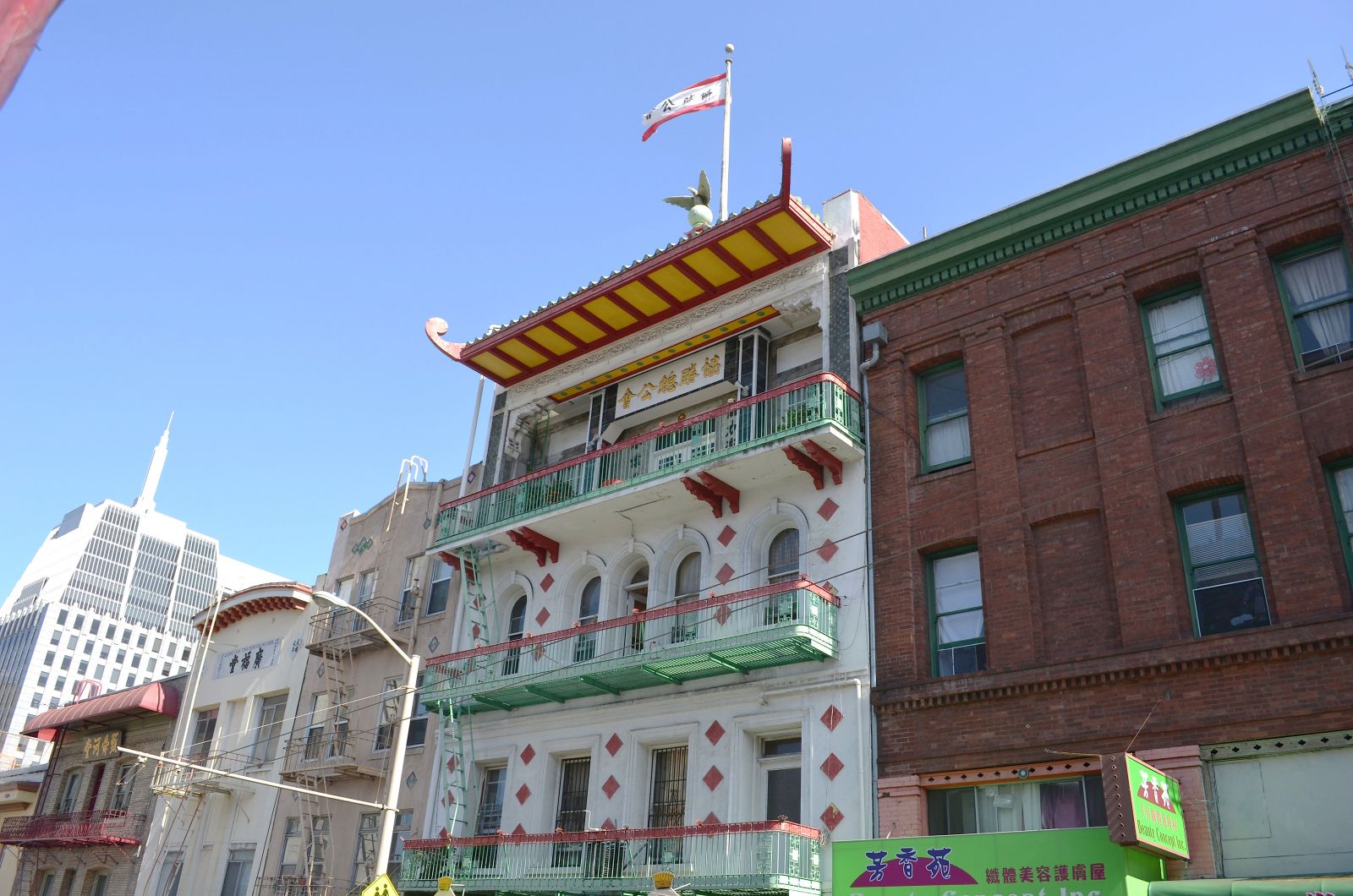 San Francisco Chinatown buildings