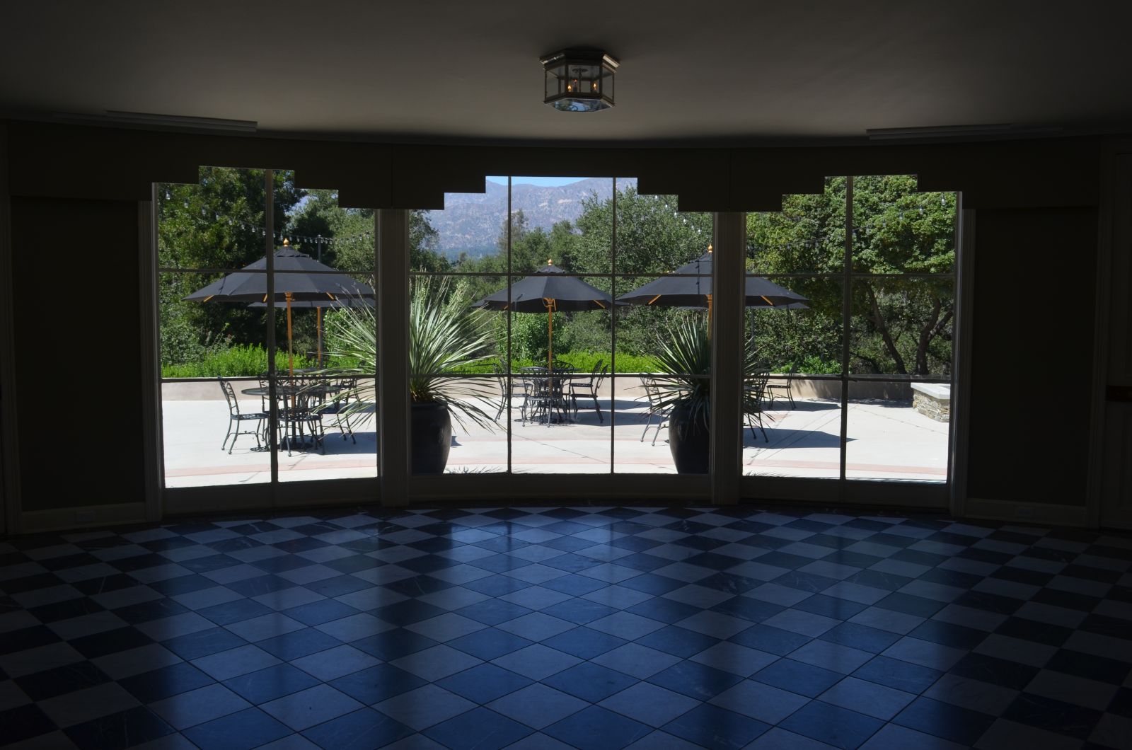 Descanso Gardens Boddy House patio