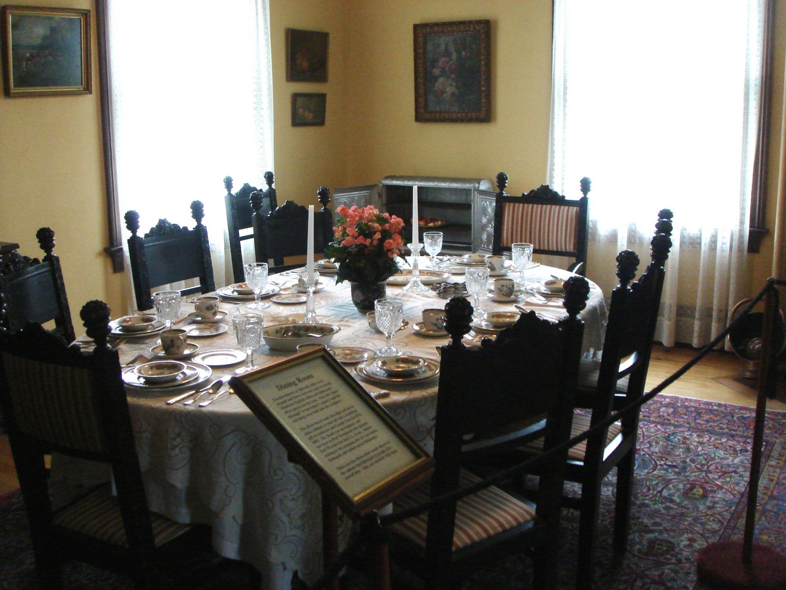 Dining room at Commanding Officers' Quarters Museum