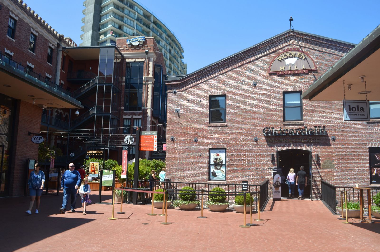 Best things to do at Ghirardelli Square 