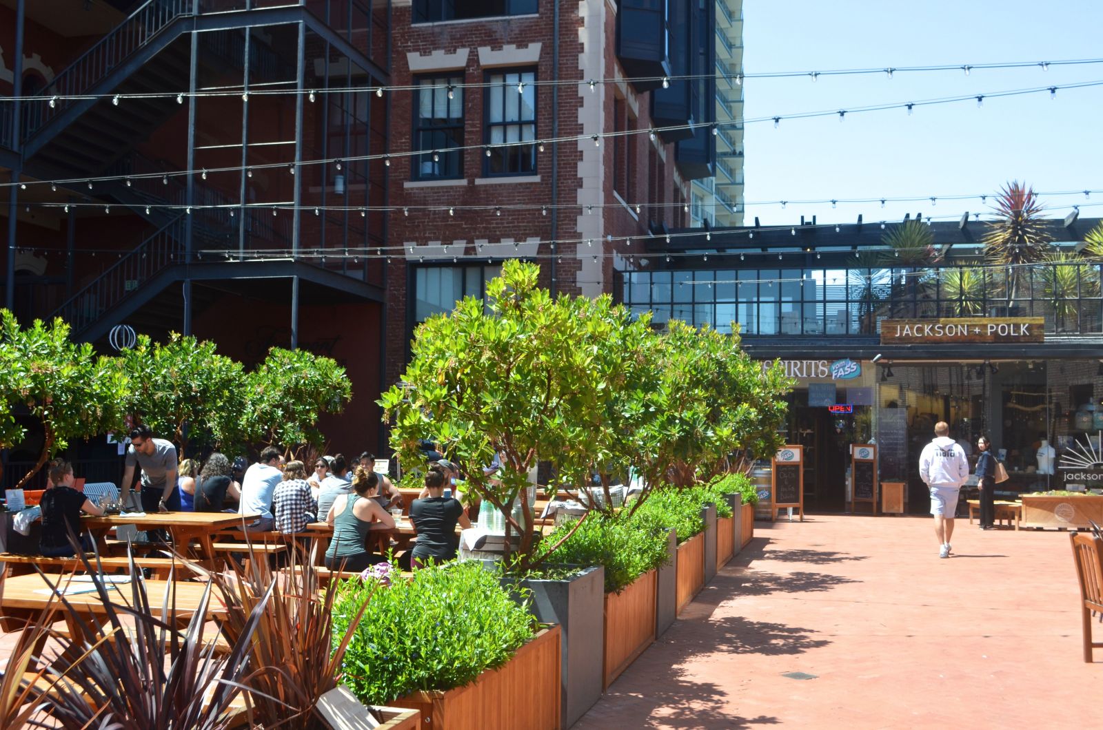 What to do at Ghirardelli Square 