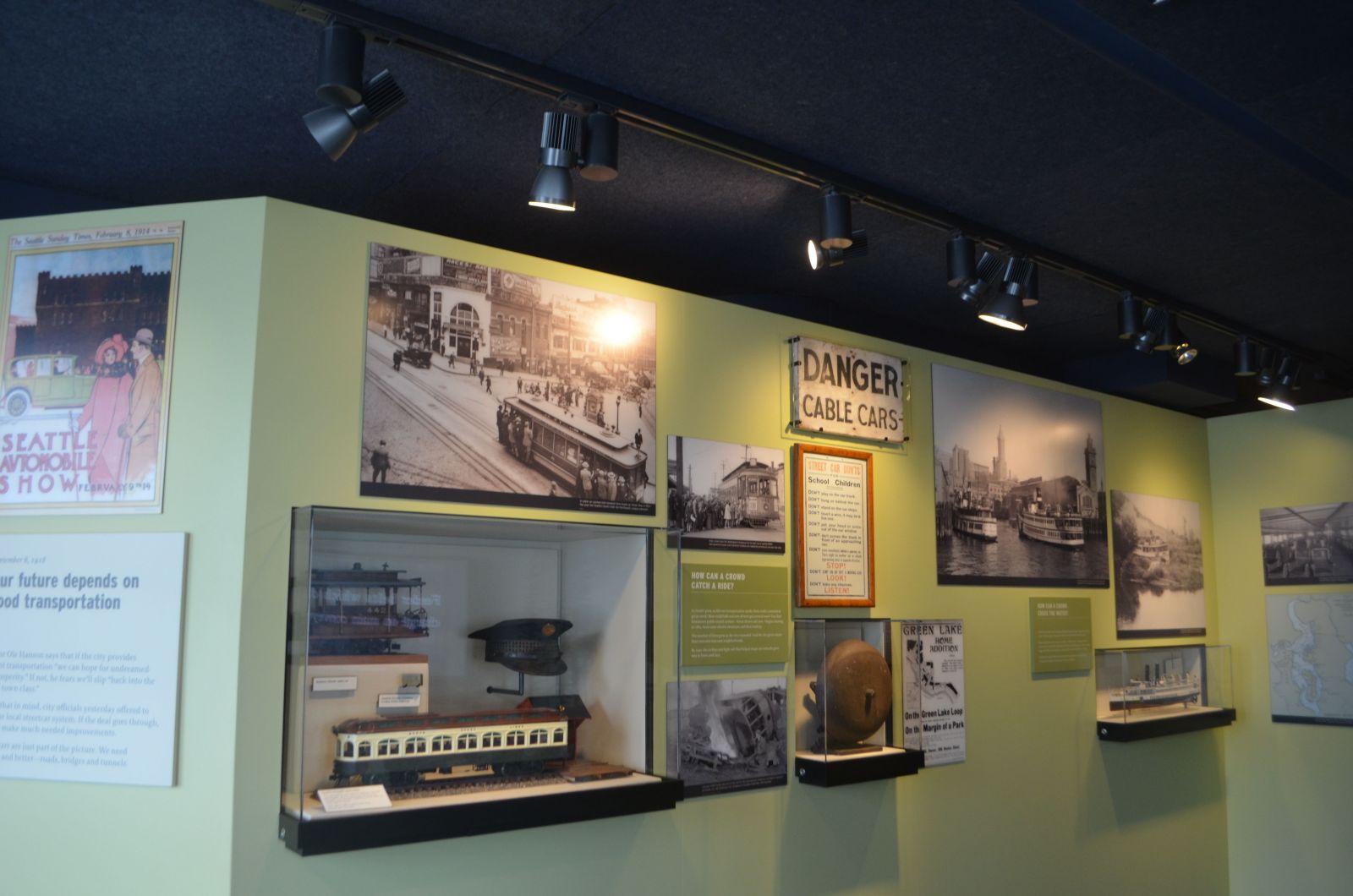 MOHAI: Seattle Cable Cars. MOHAI: Seattle Cable Cars.