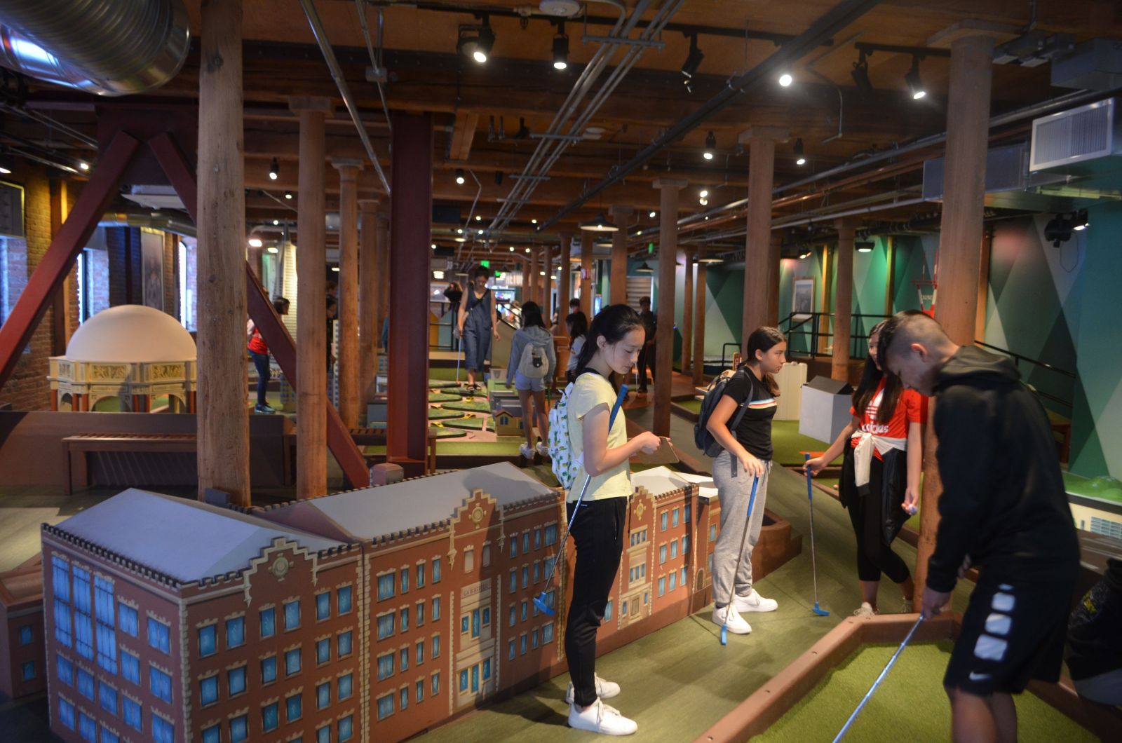 Indoor Mini Golf SF