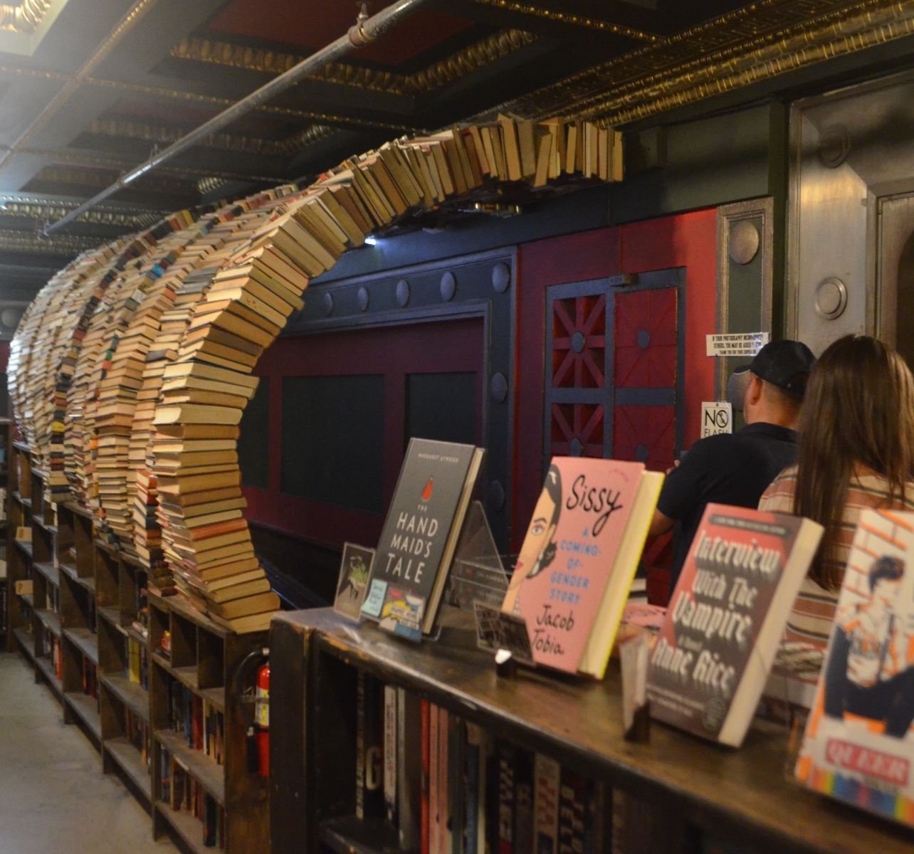 The Last Bookstore - Must See